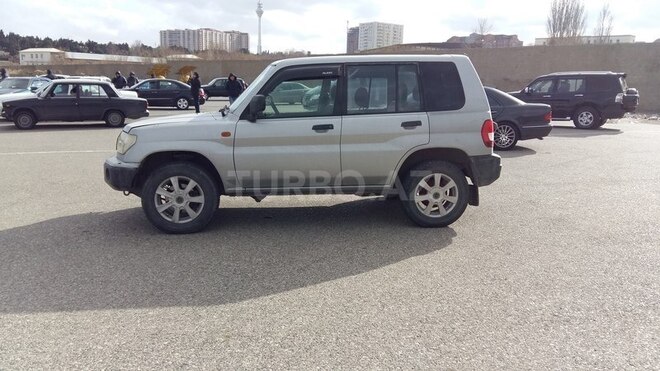 Mitsubishi Pajero io 1998, 157,700 km - 1.8 l - Bakı