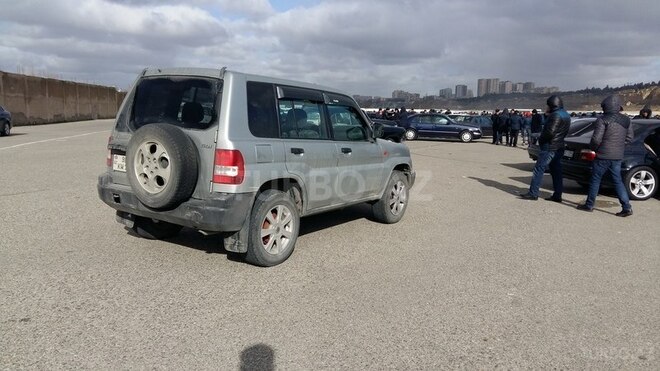 Mitsubishi Pajero io 1998, 157,700 km - 1.8 l - Bakı