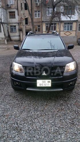 Mitsubishi Outlander 2005, 1,596,804 km - 2.4 л - Sumqayıt