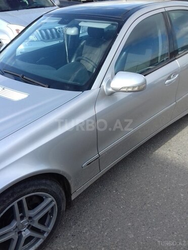 Mercedes E 270 2002, 368,000 km - 2.7 л - Bakı
