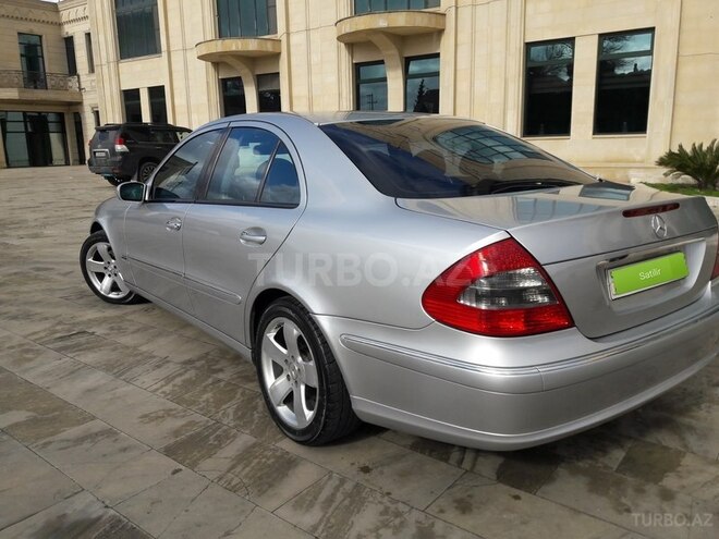 Mercedes E 320 2004, 221,185 km - 3.2 l - Bakı