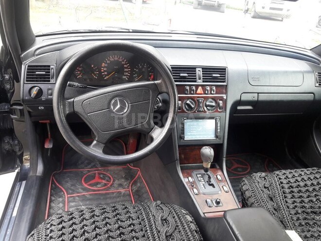 Mercedes C 200 1999, 243,000 km - 2.0 л - Bakı