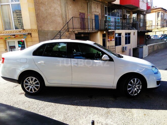 Volkswagen Jetta 2010, 109,235 km - 1.6 l - Bakı