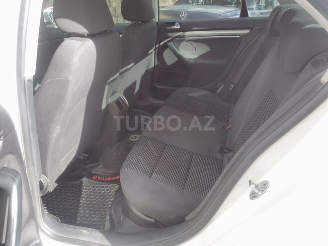 Volkswagen Jetta 2010, 109,235 km - 1.6 l - Bakı