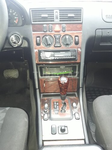 Mercedes C 180 2000, 295,600 km - 1.8 l - Gəncə
