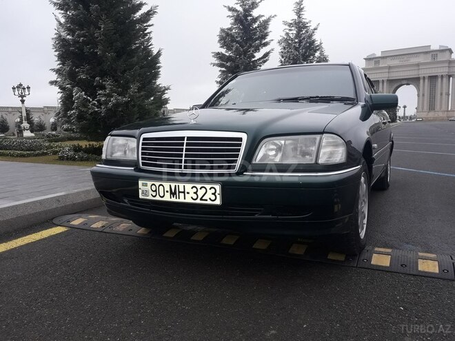 Mercedes C 180 2000, 295,600 km - 1.8 l - Gəncə