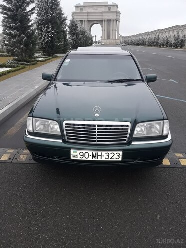 Mercedes C 180 2000, 295,600 km - 1.8 l - Gəncə