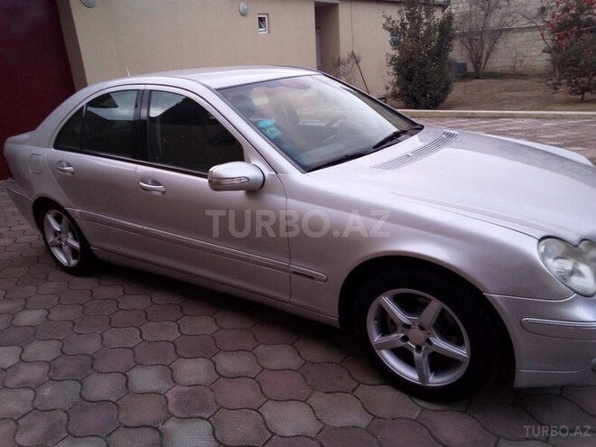 Mercedes C 220 2001, 274,684 km - 2.2 л - Bakı