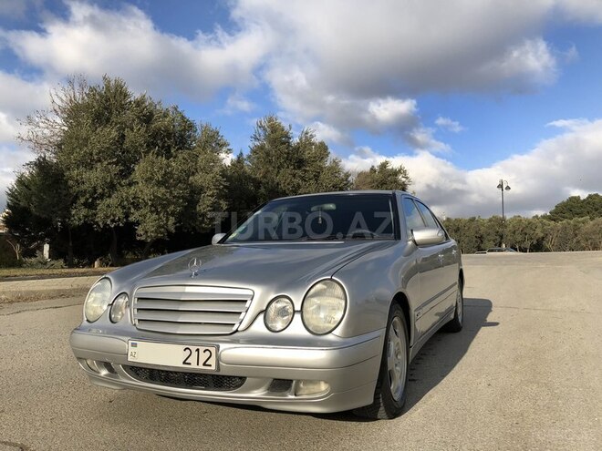 Mercedes E 220 2000, 295,000 km - 2.2 l - Bakı