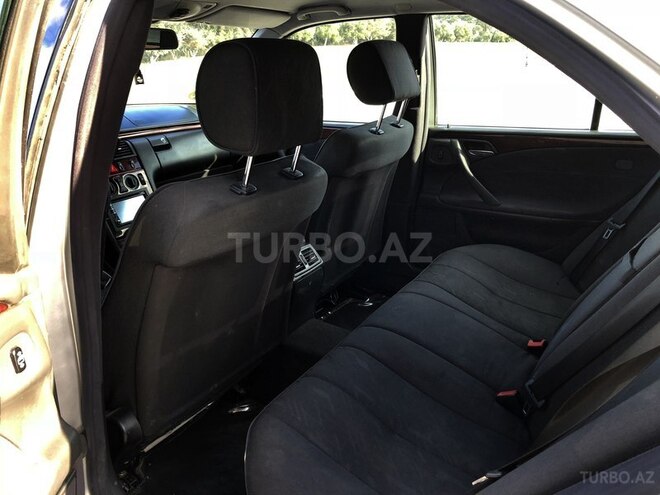 Mercedes E 220 2000, 295,000 km - 2.2 l - Bakı