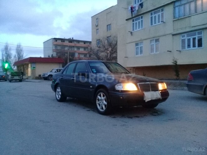 Mercedes C 220 1996, 316,800 km - 2.2 l - Sumqayıt