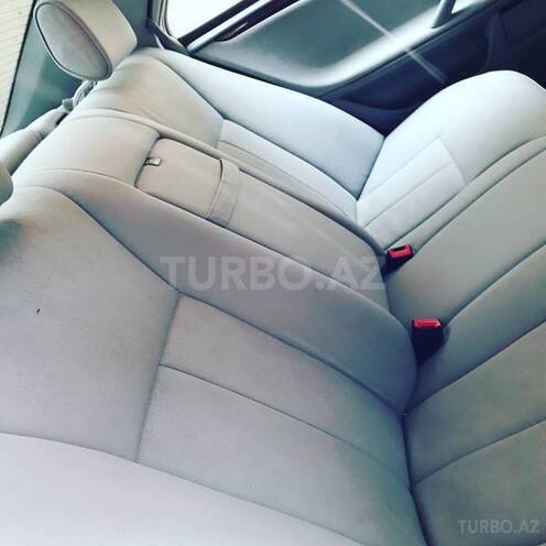 Mercedes E 240 2000, 236,000 km - 2.4 l - Bakı
