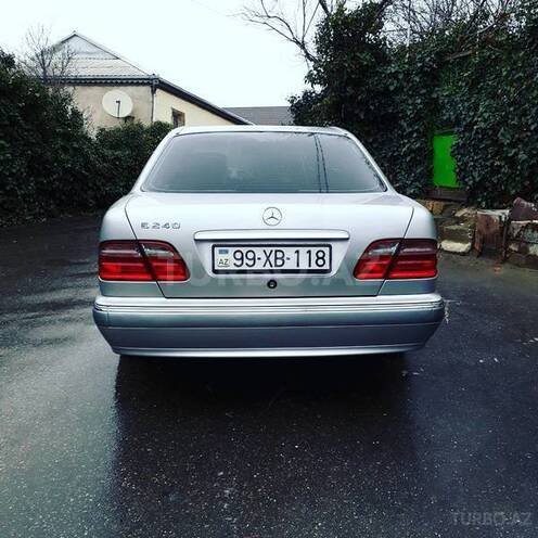 Mercedes E 240 2000, 236,000 km - 2.4 l - Bakı