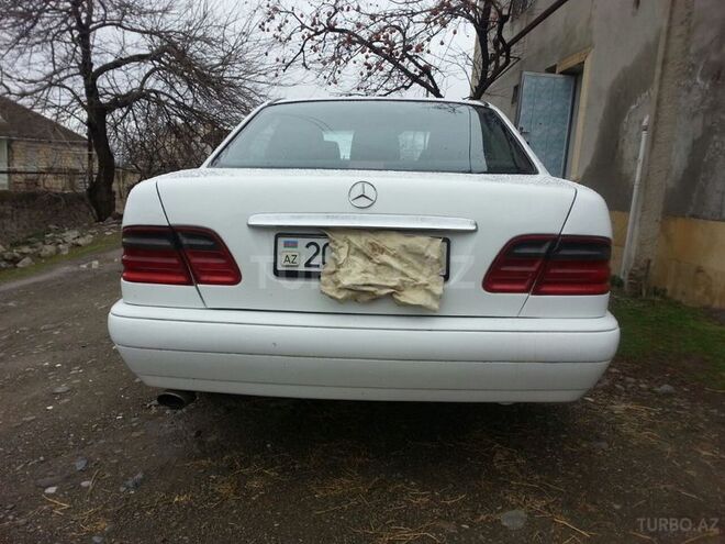 Mercedes E 230 1997, 288,802 km - 2.4 l - Gəncə