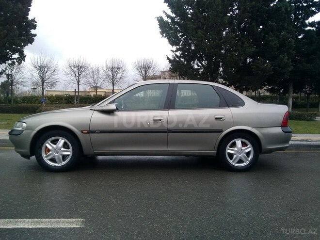 Opel Vectra 1996, 270,655 km - 2.0 л - Bakı