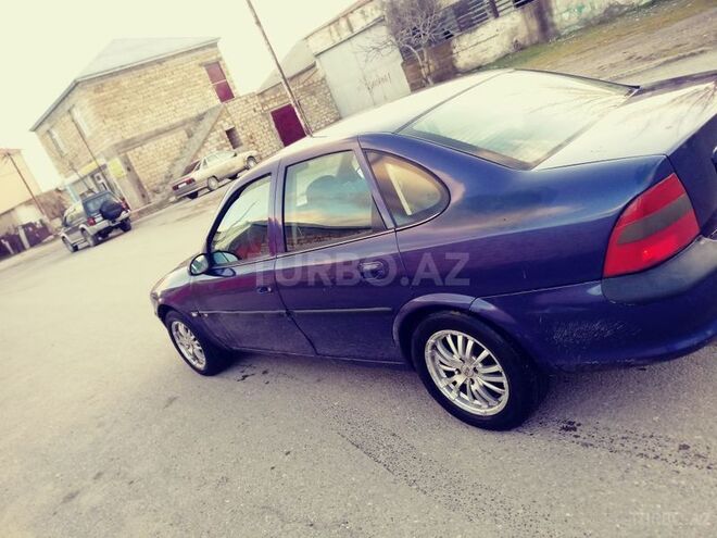 Opel Vectra 1996, 290,000 km - 1.8 l - Sumqayıt