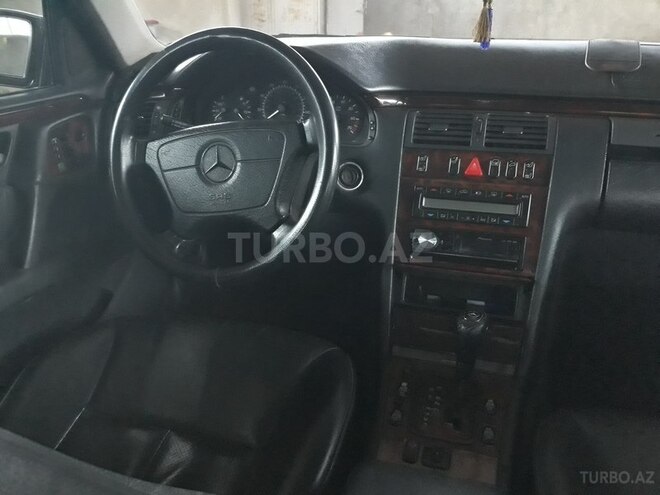 Mercedes E 320 1998, 233,000 km - 3.2 l - Gəncə