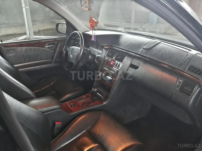 Mercedes E 320 1998, 233,000 km - 3.2 l - Gəncə