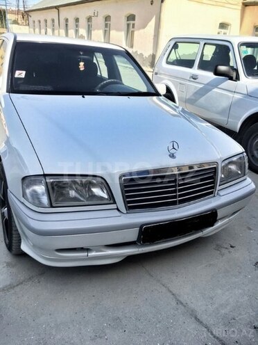 Mercedes C 220 1999, 276,890 km - 2.2 l - Bakı