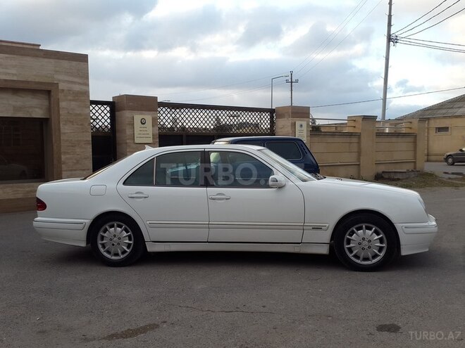 Mercedes  1999, 225,000 km - 2.0 л - Bakı