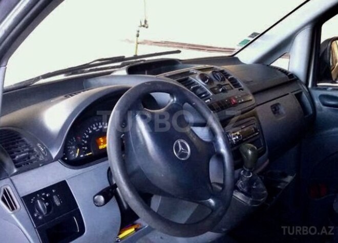 Mercedes Viano 2003, 245,000 km - 2.2 l - Bakı