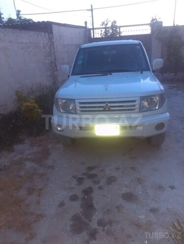 Mitsubishi Pajero io 2000, 350,000 km - 1.8 л - Bakı