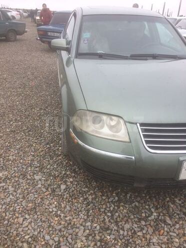 Volkswagen Passat 2002, 341,000 km - 1.8 l - Gəncə