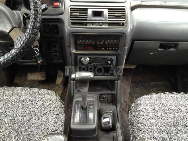 Mitsubishi Pajero 1992, 228,000 km - 0.3 l - Lənkəran