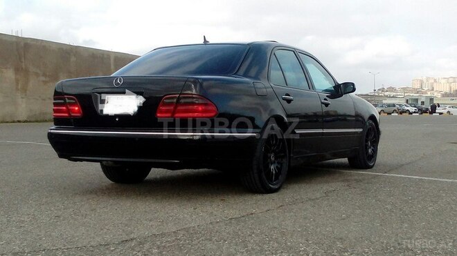 Mercedes E 240 2000, 221,000 km - 2.4 l - Bakı