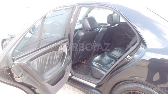 Mercedes E 240 2000, 221,000 km - 2.4 l - Bakı