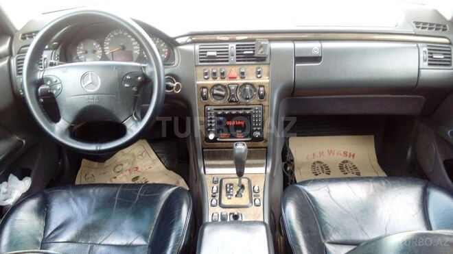 Mercedes E 240 2000, 221,000 km - 2.4 l - Bakı
