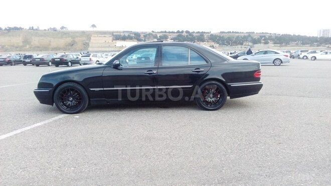 Mercedes E 240 2000, 221,000 km - 2.4 l - Bakı