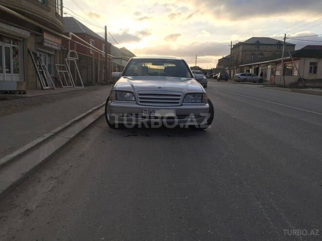 Mercedes C 230 1999, 107,540 km - 2.3 l - Bakı