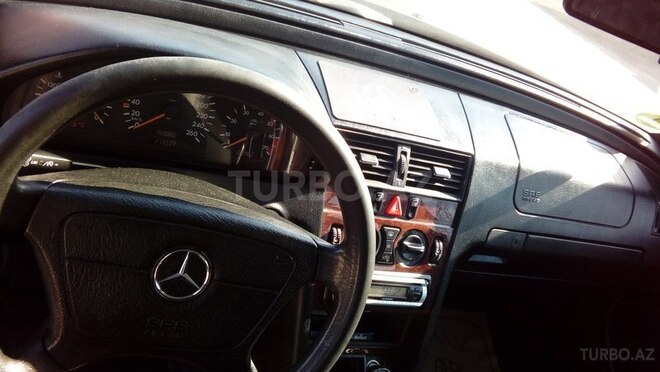 Mercedes C 240 1999, 270,000 km - 2.4 l - Bakı
