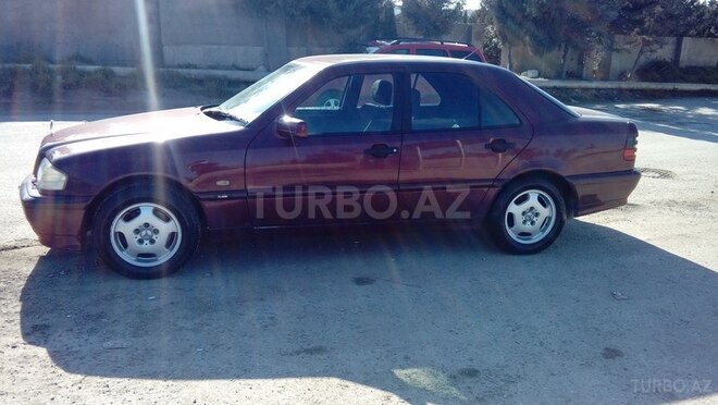 Mercedes C 240 1999, 270,000 km - 2.4 l - Bakı