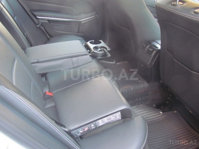 Mercedes E 200 2014, 133,543 km - 2.2 l - Xırdalan