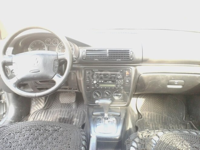 Volkswagen Passat 2001, 329,000 km - 0.3 l - Bakı