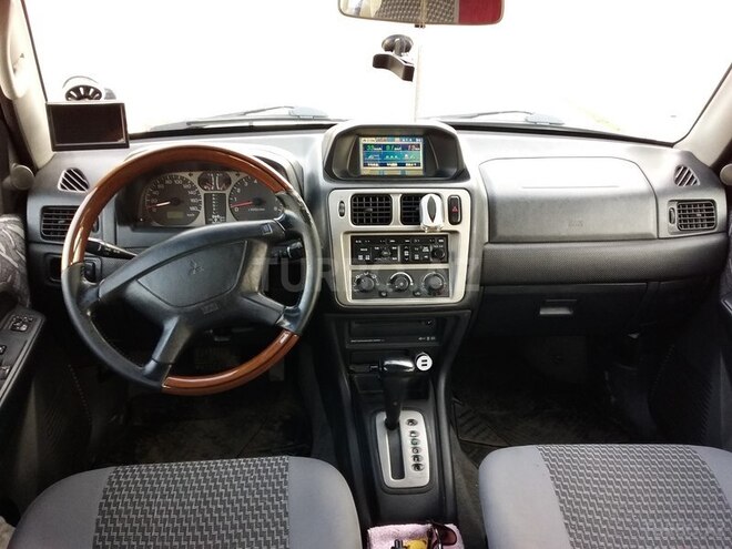 Mitsubishi Pajero io 2000, 258,000 km - 1.8 l - Masallı