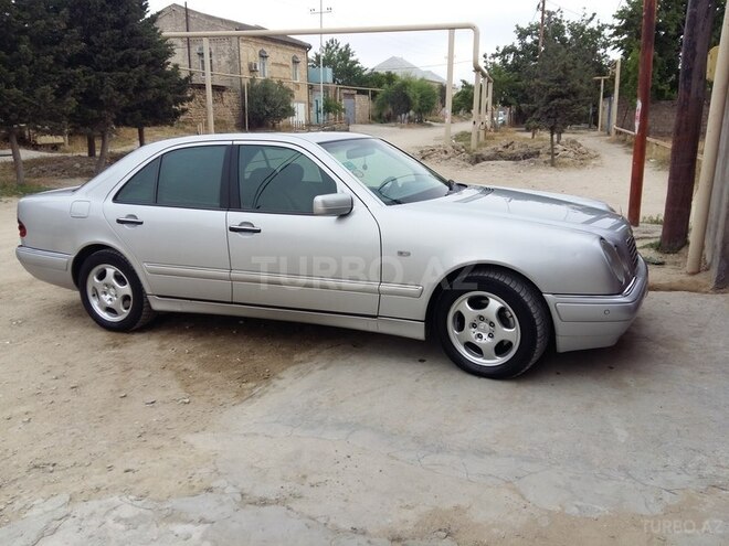 Mercedes E 240 1998, 252,524 km - 2.4 l - Bakı