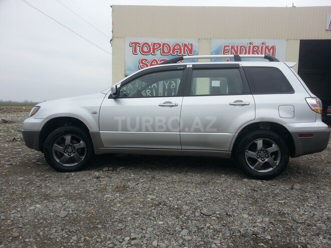 Mitsubishi Outlander 2002, 190,000 km - 2.4 l - Ağdam