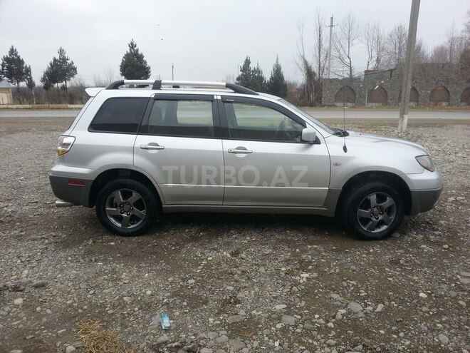 Mitsubishi Outlander 2002, 190,000 km - 2.4 l - Ağdam