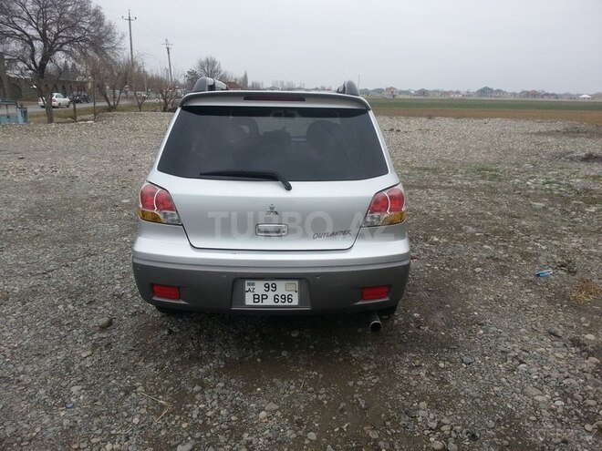 Mitsubishi Outlander 2002, 190,000 km - 2.4 l - Ağdam