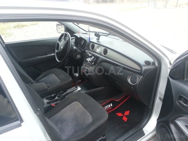 Mitsubishi Outlander 2002, 190,000 km - 2.4 l - Ağdam