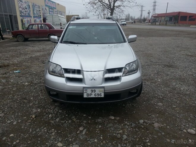 Mitsubishi Outlander 2002, 190,000 km - 2.4 l - Ağdam