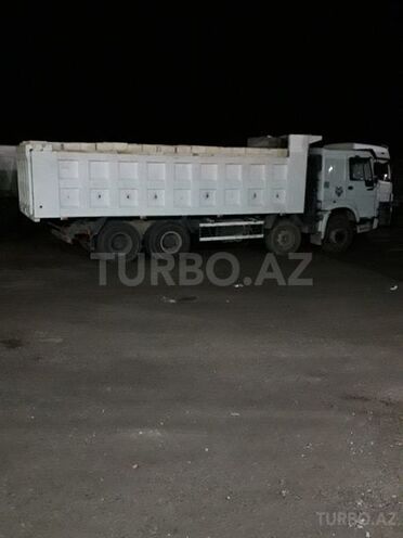HOWO Sinotruk 2011, 230,000 km - 1.1 l - Bakı