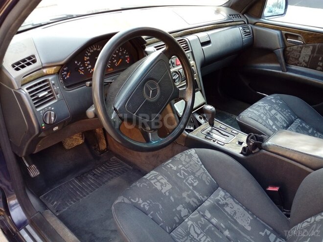 Mercedes E 230 1996, 236,000 km - 2.3 л - Sumqayıt