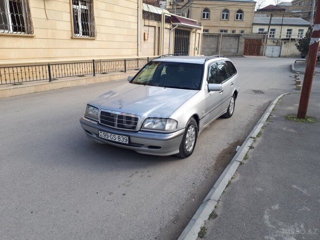 Mercedes C 220 2000, 440,000 km - 2.2 l - Bakı
