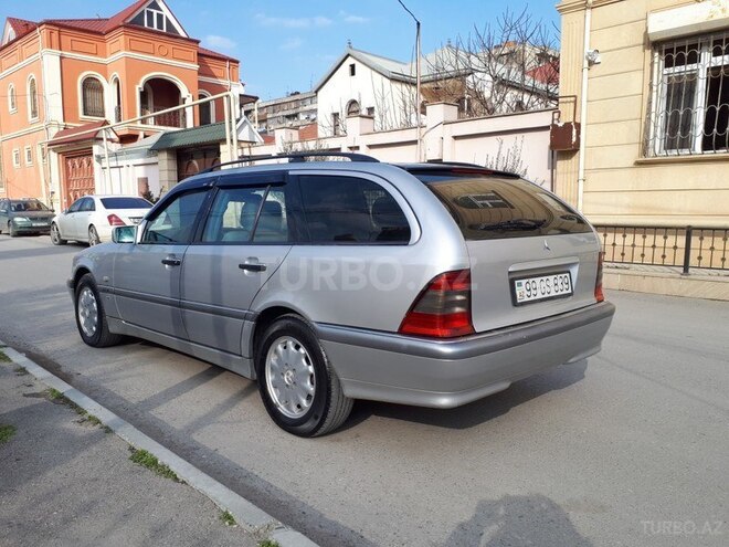 Mercedes C 220 2000, 440,000 km - 2.2 l - Bakı