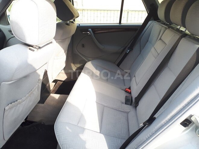 Mercedes C 220 2000, 440,000 km - 2.2 l - Bakı