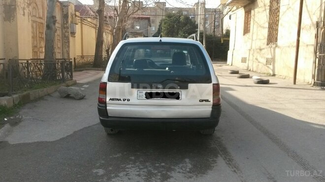 Opel Astra 1992, 240,000 km - 1.7 л - Bakı
